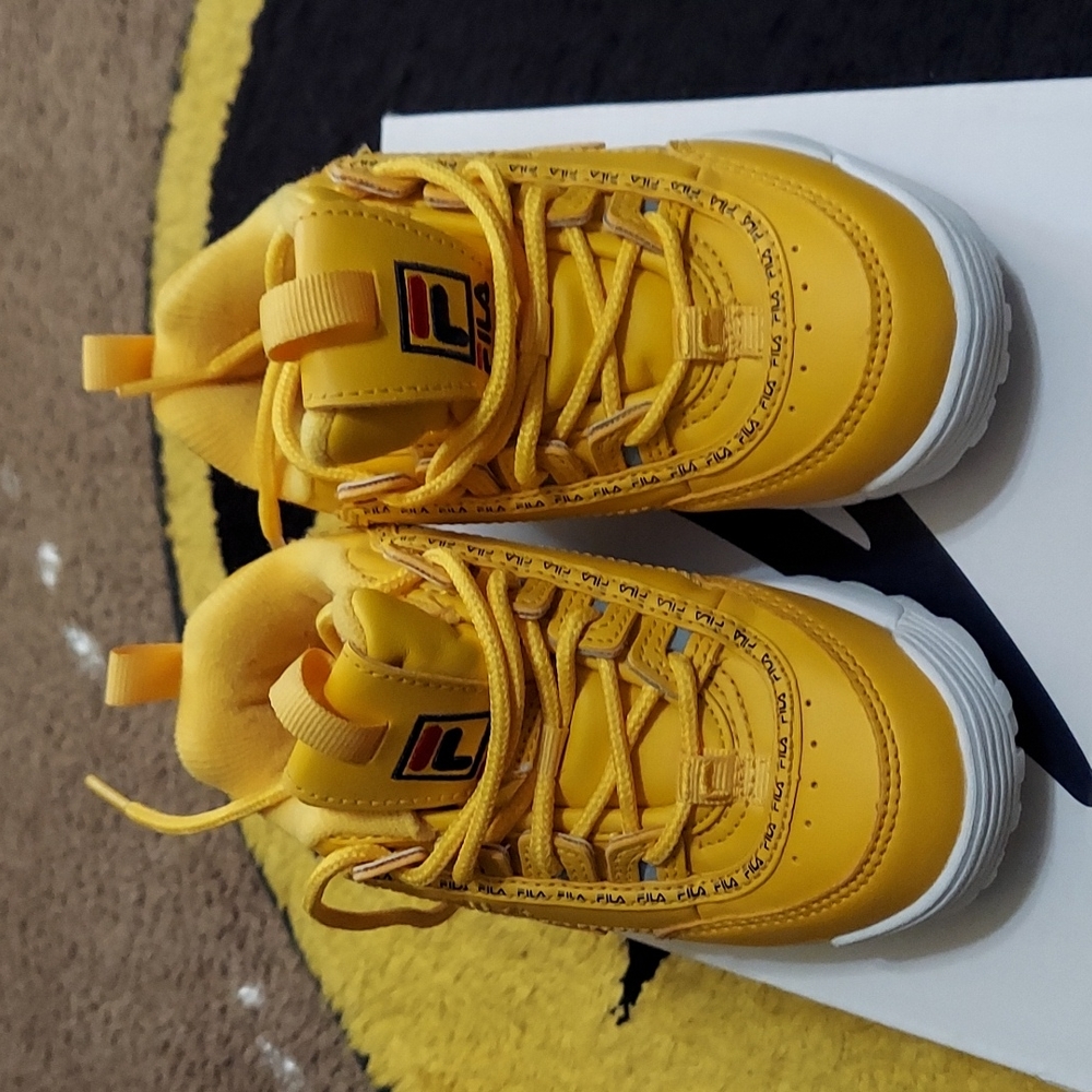 Yellow and white Fila